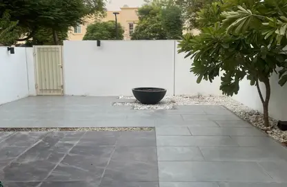 Villa - 2 Bedrooms - 3 Bathrooms for rent in Springs 3 - The Springs - Dubai