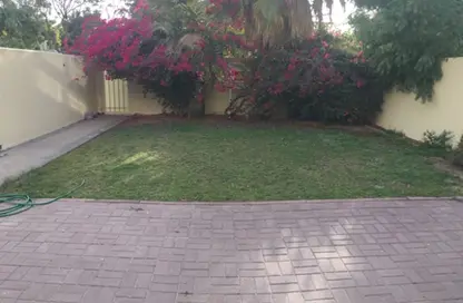 فيلا - 3 غرف نوم - 3 حمامات للايجار في الينابيع 11 - الينابيع - دبي