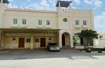 صورة لـ مبنى خارجي فيلا - 4 غرف نوم - 5 حمامات للايجار في فيلات مدينة خليفة آيه - مدينة خليفة أ - مدينة خليفة - أبوظبي ، صورة رقم 1