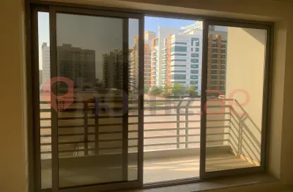 Apartment - 1 Bathroom for sale in Desert Sun - Dubai Residence Complex - Dubai