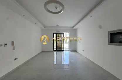 شقة - غرفة نوم - 2 حمامات للايجار في الكوف - منطقة 11 - قرية الجميرا سركل - دبي