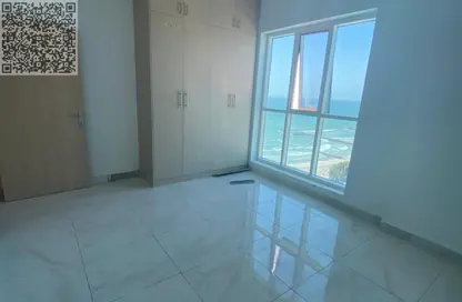 Apartment - 2 Bedrooms - 2 Bathrooms for rent in Corniche Tower - Ajman Corniche Road - Ajman