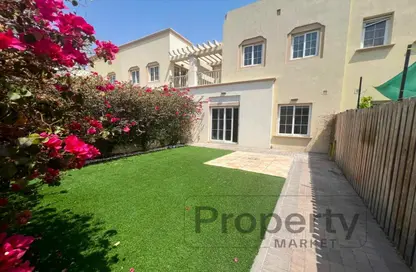 تاون هاوس - 2 غرف نوم - 4 حمامات للايجار في الينابيع 9 - الينابيع - دبي