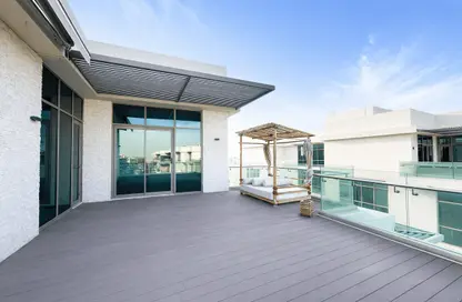 Apartment - 2 Bedrooms - 3 Bathrooms for sale in The Polo Residence B5 - The Polo Residence - Meydan Avenue - Meydan - Dubai