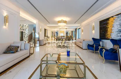 Villa - 5 Bedrooms - 7 Bathrooms for rent in Pearl Jumeirah Villas - Pearl Jumeirah - Jumeirah - Dubai