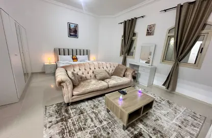 Apartment - Studio - 1 Bathroom for rent in Palm Oasis villas - Palm Oasis - Al Mushrif - Abu Dhabi