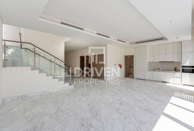 15705001 - Property Image 2