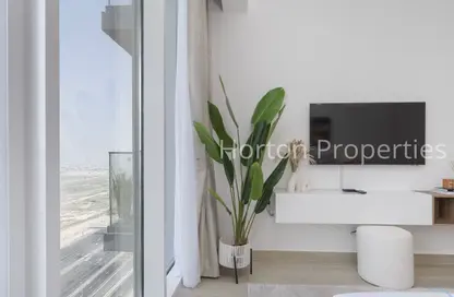 Apartment - Studio - 1 Bathroom for rent in Bloom Towers B - Bloom Towers - Jumeirah Village Circle - Dubai