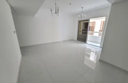 Apartment - 2 Bedrooms - 1 Bathroom for rent in Muwaileh 29 Building - Muwaileh - Sharjah