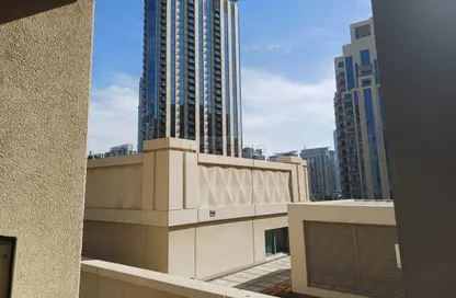 Apartment - 1 Bathroom for rent in 29 Burj Boulevard - Downtown Dubai - Dubai