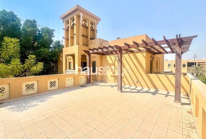 15218801 - Property Image 2
