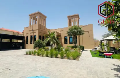 Villa - 4 Bedrooms - 5 Bathrooms for rent in Al Twar 3 - Al Twar - Dubai