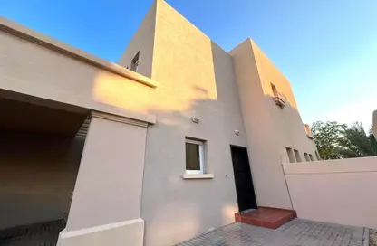 Villa - 2 Bedrooms - 3 Bathrooms for rent in Springs 2 - The Springs - Dubai
