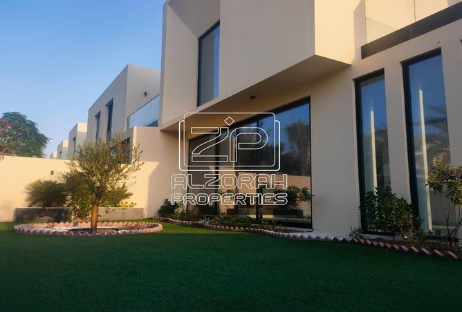 Villa - 3 Bedrooms - 5 Bathrooms for sale in Golf Community - Al Zorah - Ajman