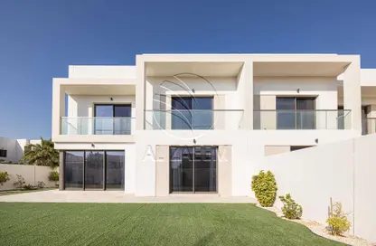 Townhouse - 3 Bedrooms - 5 Bathrooms for sale in Redwoods - Yas Acres - Yas Island - Abu Dhabi