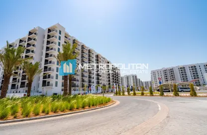 Apartment - 1 Bedroom - 1 Bathroom for rent in Waters Edge - Yas Island - Abu Dhabi