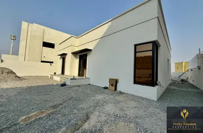 Villa - 3 Bedrooms - 4 Bathrooms for rent in Al Warqa'a 4 - Al Warqa'a - Dubai