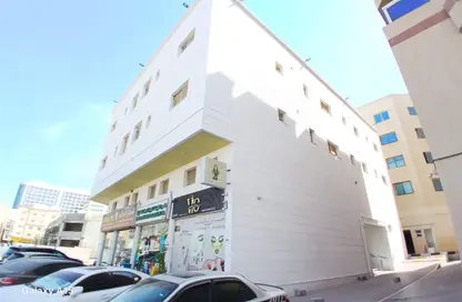 Apartment - 3 Bedrooms - 3 Bathrooms for rent in Al Jurf 2 - Al Jurf - Ajman Downtown - Ajman