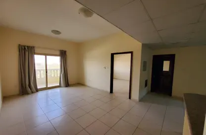 Apartment - 1 Bedroom - 2 Bathrooms for rent in Building 1 - Yasmin Village - Ras Al Khaimah