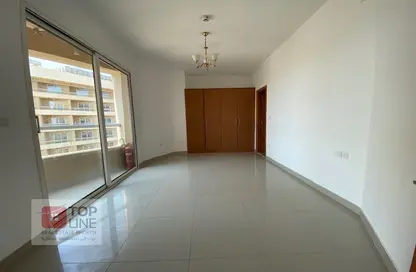 Empty Room image for: Apartment - 1 Bedroom - 2 Bathrooms for rent in Lakeside Tower B - Lakeside Residence - Dubai Production City (IMPZ) - Dubai, Image 1