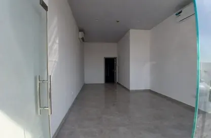 Shop - Studio - 1 Bathroom for rent in Al Jurf 3 - Al Jurf - Ajman Downtown - Ajman