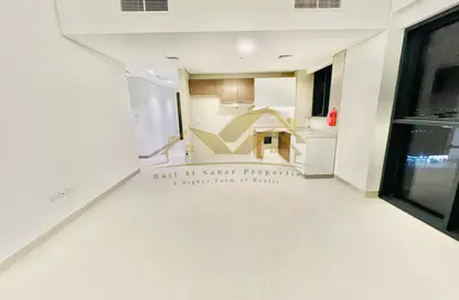 Apartment - 1 Bedroom - 2 Bathrooms for rent in Jumeirah Garden City - Al Satwa - Dubai
