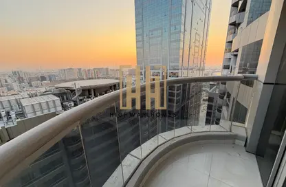 Apartment - 2 Bedrooms - 3 Bathrooms for rent in Sahara Tower 4 - Sahara Complex - Al Nahda - Sharjah