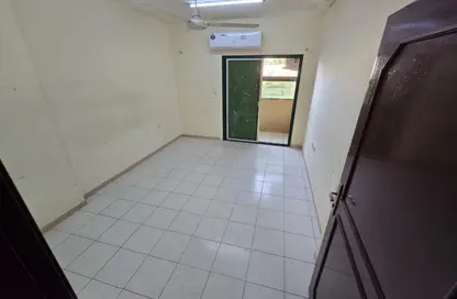 Apartment - 2 Bedrooms - 1 Bathroom for rent in Al Rashidiya Towers - Al Rashidiya - Ajman Downtown - Ajman