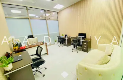 Office Space - Studio - 1 Bathroom for rent in Red Avenue - Al Garhoud - Dubai