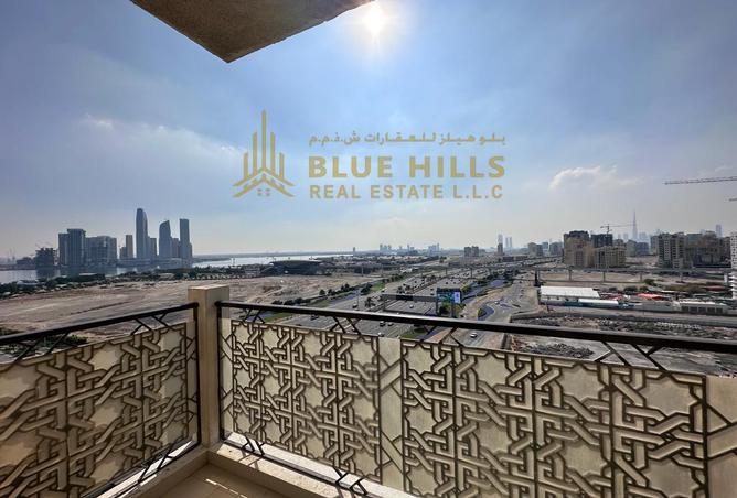 Apartment - 3 Bedrooms - 4 Bathrooms for sale in Riah Towers - Culture Village - Dubai