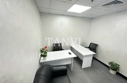 مكتب - استوديو - 1 حمام للايجار في بناية الرستماني - بورسعيد - ديرة - دبي