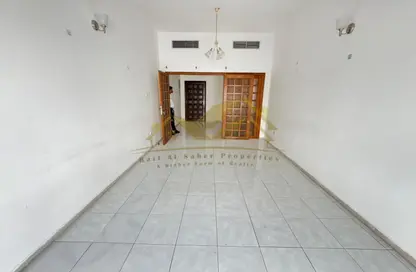 شقة - غرفة نوم - 1 حمام للايجار في منطقة حديقة الكرامة - الكرامة - دبي