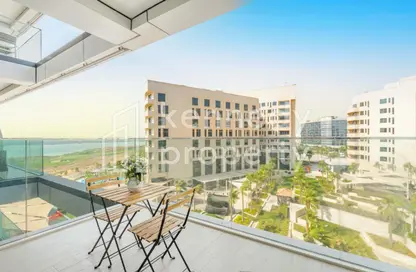 Balcony image for: Apartment - 1 Bathroom for rent in Mayan 1 - Mayan - Yas Island - Abu Dhabi, Image 1