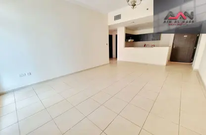 Apartment - 1 Bedroom - 1 Bathroom for rent in Mazaya 7 - Queue Point - Dubai Land - Dubai