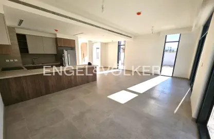 Villa - 4 Bedrooms - 5 Bathrooms for rent in Mudon Al Ranim 3 - Mudon - Dubai