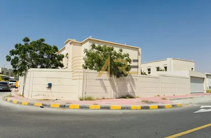Villa - 4 Bedrooms - 5 Bathrooms for rent in Barashi - Al Badie - Sharjah