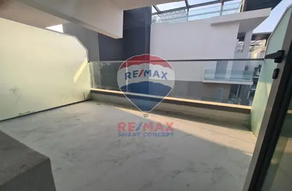 Apartment - 2 Bedrooms - 3 Bathrooms for sale in Oasis 2 - Oasis Residences - Masdar City - Abu Dhabi