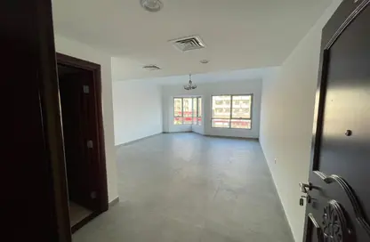 Apartment - 2 Bedrooms - 2 Bathrooms for rent in Al Majaz 2 - Al Majaz - Sharjah
