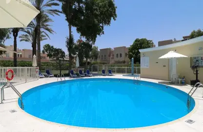 Villa - 2 Bedrooms - 4 Bathrooms for rent in Springs 12 - The Springs - Dubai