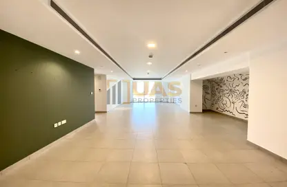 Apartment - 1 Bedroom - 2 Bathrooms for rent in Blue Tower - Sheikh Zayed Road - Dubai