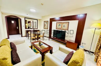 Apartment - 1 Bedroom - 1 Bathroom for rent in Mina Tower - Mina Road - Tourist Club Area - Abu Dhabi
