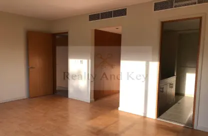 Empty Room image for: Villa - 4 Bedrooms - 6 Bathrooms for sale in Hemaim Community - Al Raha Gardens - Abu Dhabi, Image 1
