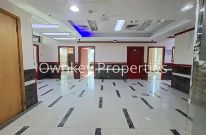 نصف طابق - استوديو - 3 حمامات للايجار في الفهيدي هايتس - الحمرية - بر دبي - دبي نصف طابق - استوديو - 3 حمامات للايجار في الفهيدي هايتس - الحمرية - بر دبي - دبي