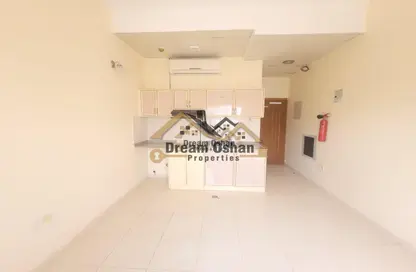Apartment - Studio - 1 Bathroom for rent in Muwaileh - Sharjah