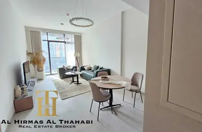 شقة - غرفة نوم - 2 حمامات للايجار في نيفا رزيدنسز - منطقة 16 - قرية جميرا الدائرية - دبي