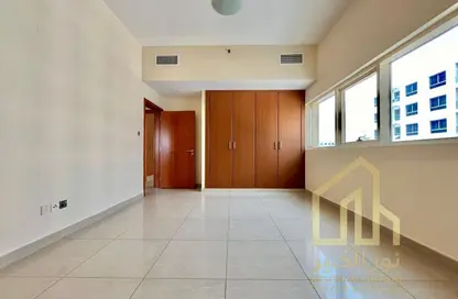 Apartment - 3 Bedrooms - 3 Bathrooms for rent in Al Barsha 1 - Al Barsha - Dubai