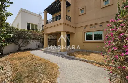 Villa - 4 Bedrooms - 5 Bathrooms for rent in Jumeirah 2 Villas - Jumeirah 2 - Jumeirah - Dubai