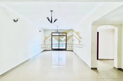 شقة - 2 غرف نوم - 3 حمامات للايجار في الرفاعة - بر دبي - دبي شقة - 2 غرف نوم - 3 حمامات للايجار في الرفاعة - بر دبي - دبي