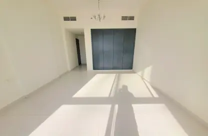 شقة - غرفة نوم - 2 حمامات للايجار في سيح شعيب 2 - مدينة دبي الصناعية - دبي