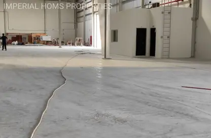 Warehouse - Studio - 1 Bathroom for rent in Umm Al Thuoob - Umm Al Quwain
